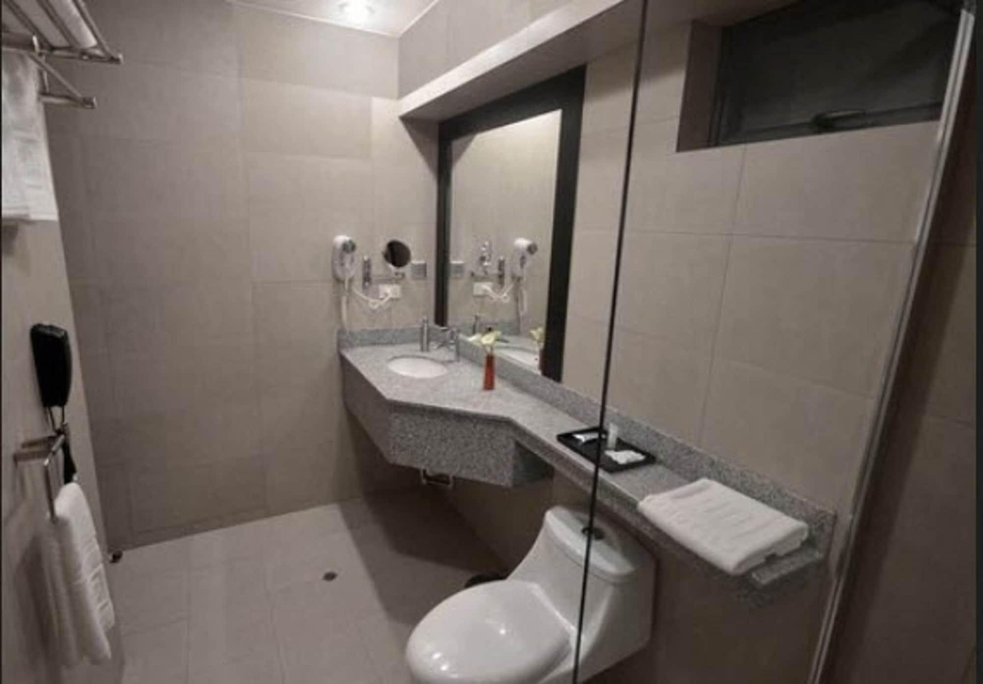 Qp Hotels Трухільйо Екстер'єр фото