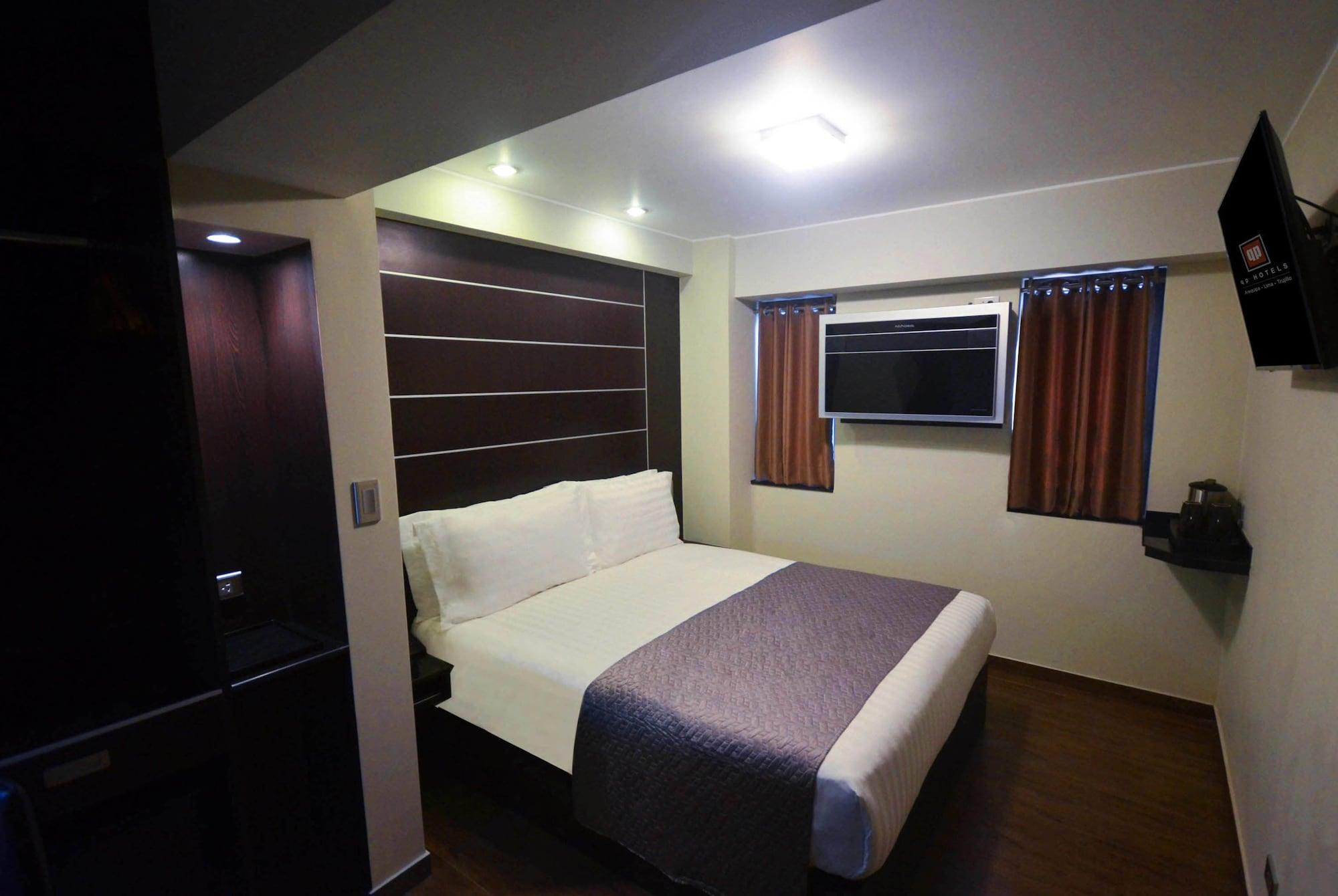 Qp Hotels Трухільйо Екстер'єр фото